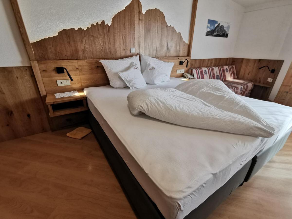 Hotel Akelei Brunico Luaran gambar