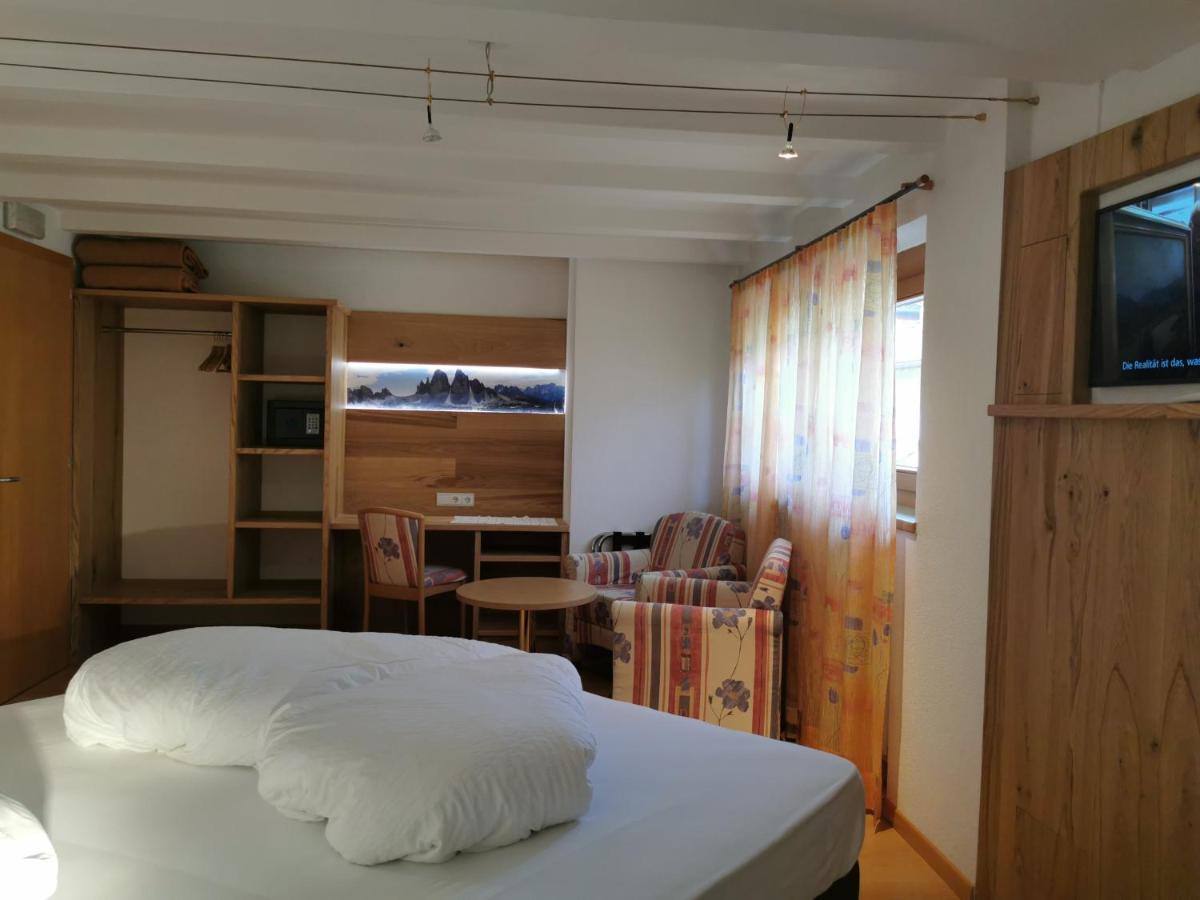 Hotel Akelei Brunico Luaran gambar