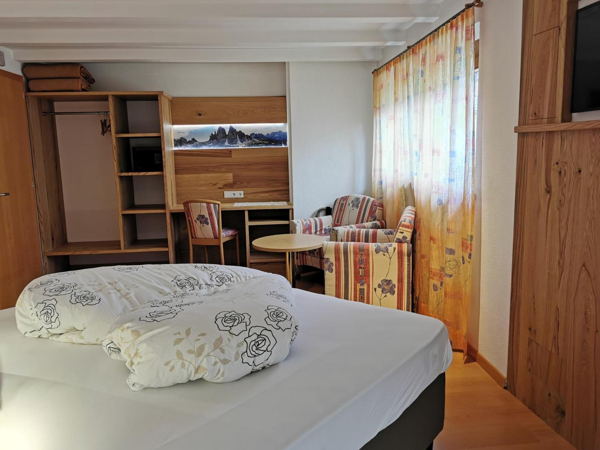 Hotel Akelei Brunico Luaran gambar