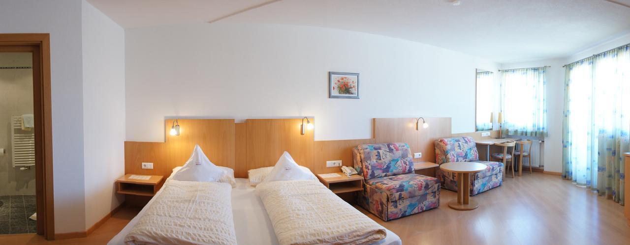 Hotel Akelei Brunico Luaran gambar
